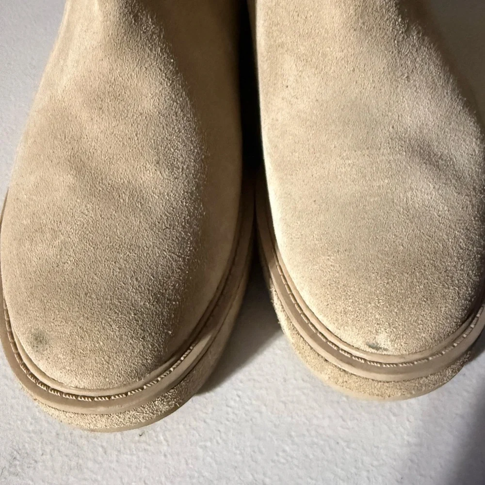 Dolce Vita suede boots